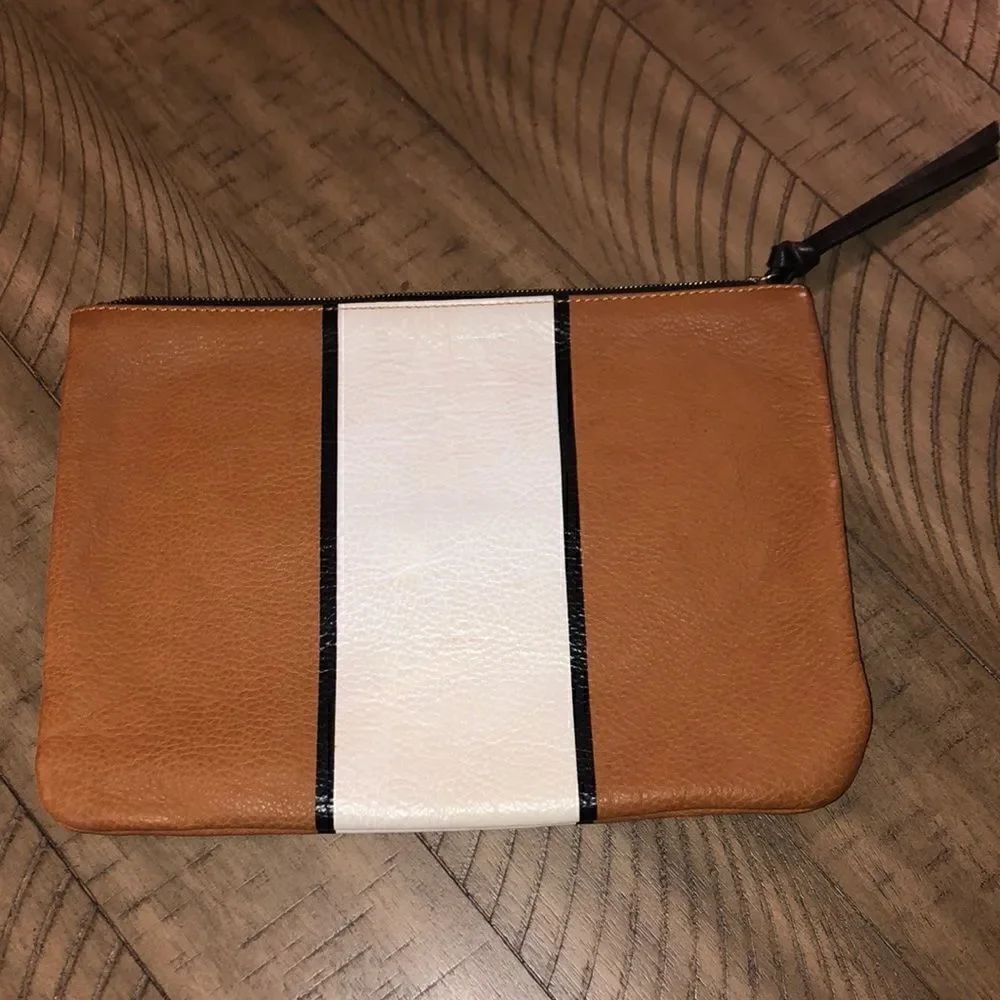 NWOT Armani Exchange leather clutch with Cotton interior credit card holder.